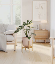 Load image into Gallery viewer, Sandy Pink stand:bamboo
